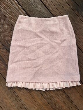 Classic Light Pink Pencil Skirt with Ruffle Hem
